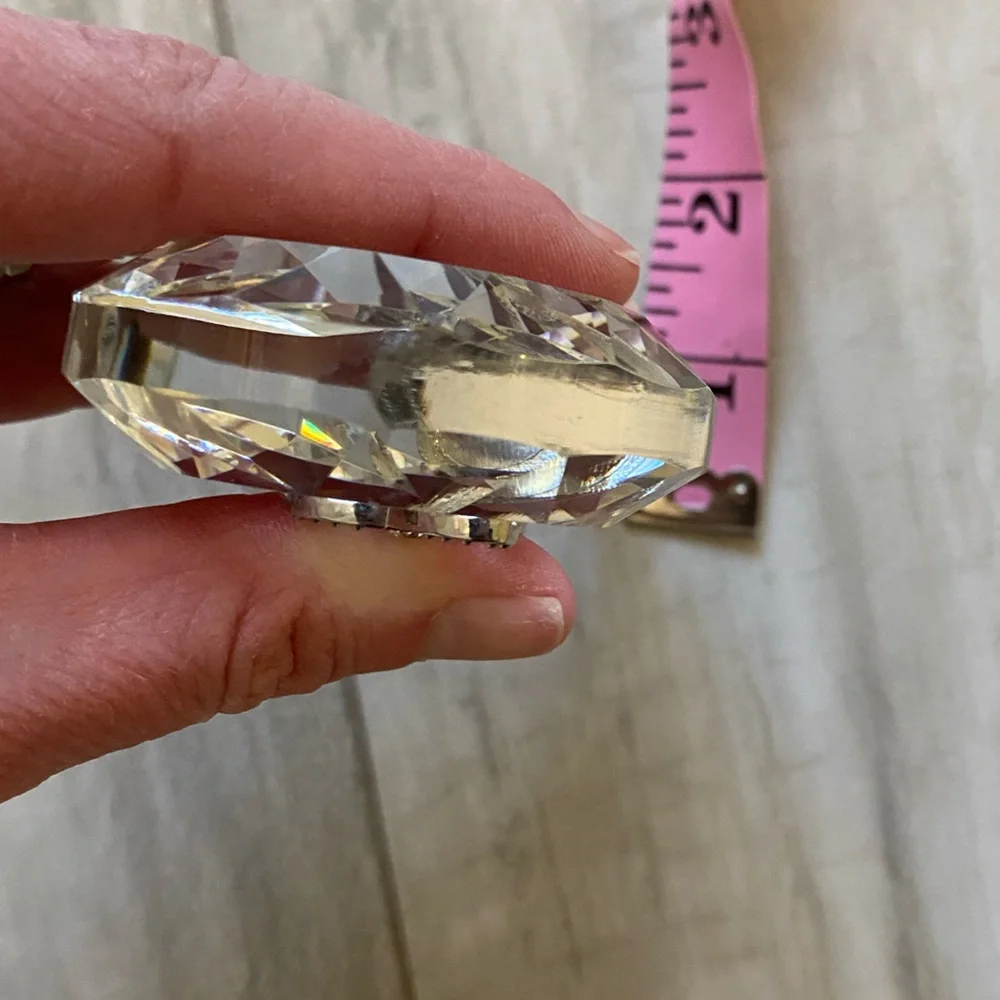 Clear Glass Wine Bottle Stopper with Sparkly Crystal Script L